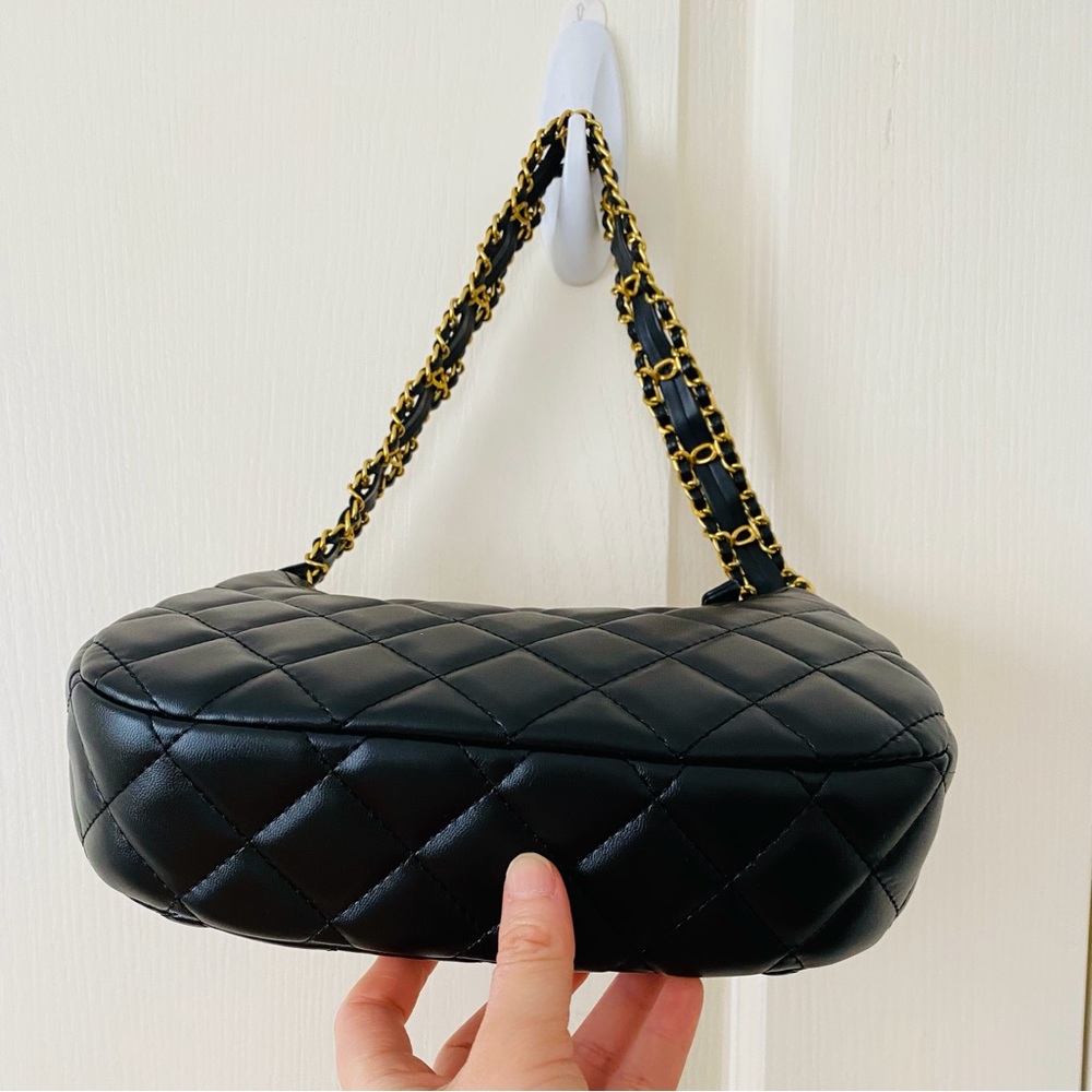 New in Box Chanel Makeup GWP Black Quilted Faux Leather 19 Hobo Shoulder Bag - Picture 7 of 15
